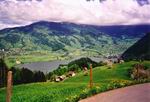 Steinen (links)Lauerzersee (mitte) Schwyz (rechts)