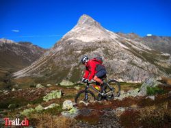 Dateiname=piz_lagalp_diavolezza_21-09-2010_img_8301.jpg
Dateigröße=156KB
Abmessungen: 1000x750
hinzugefügt am: 16. März 2011 piz_lagalp_diavolezza_21-09-2010_img_8301.jpg