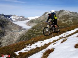 furkapass-rohnegletscher-schneespur_22-09-2021_dsc09445.jpg