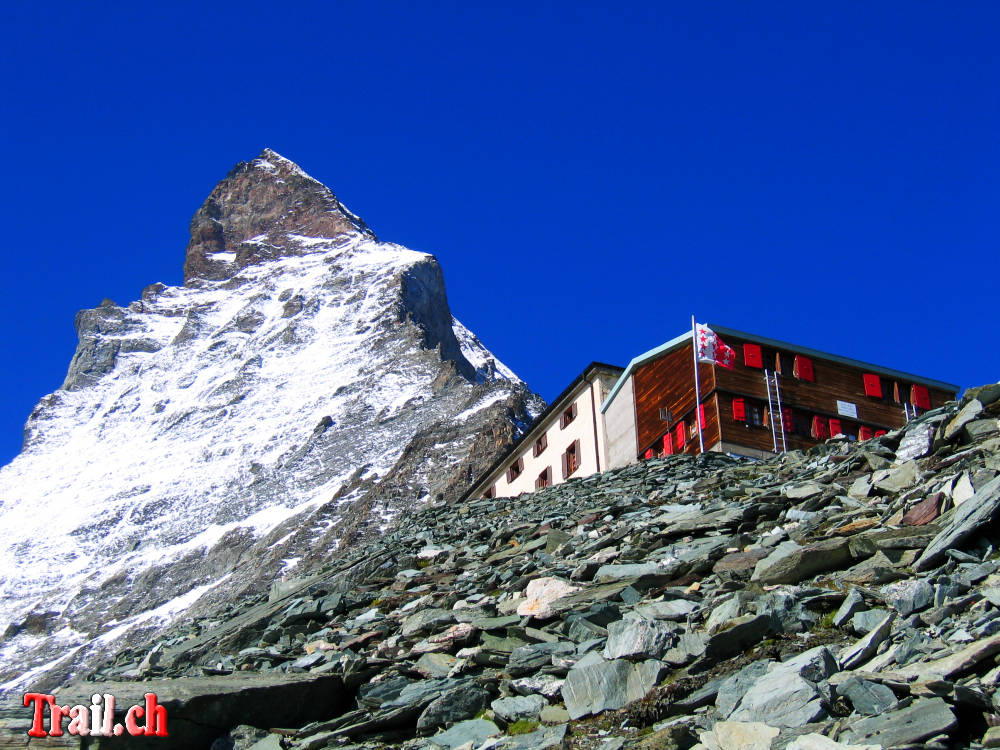 Hörnlihütte oder Matterhornhütte auf 3260 Meter am Fuss vom Matterhorn