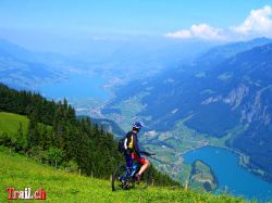 Beim Sädel gewaltiges Panorma vom Brünig über den Lungernsee, Sarnersee bis nach Sarnen