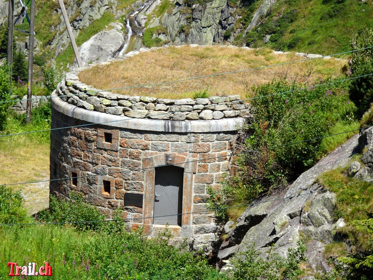 [Bild: armee-bunker-ursenen-hoehenweg_18-07-2018_dsc05083.jpg]