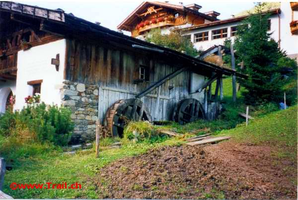 Mühle im Dorf Schling