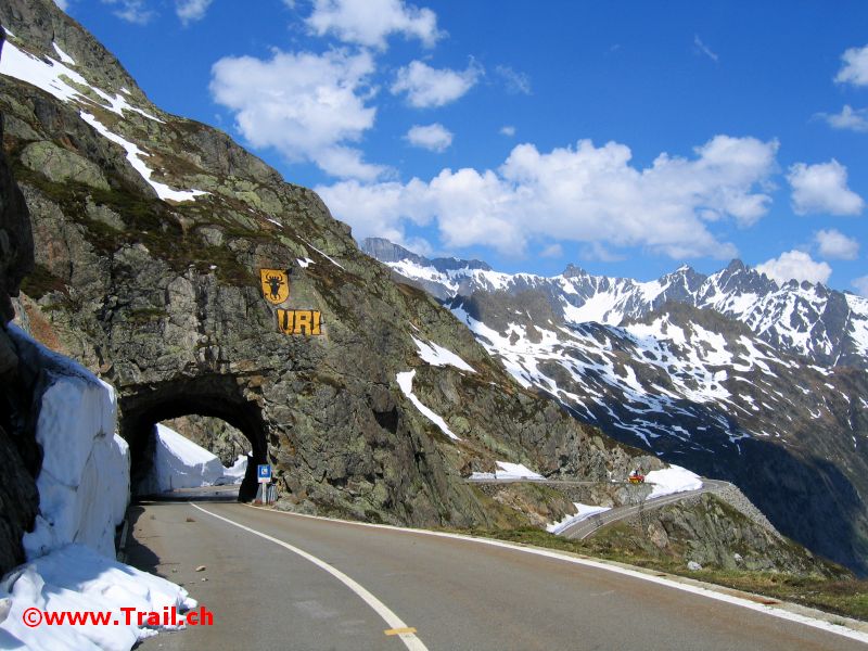 Das Meiental mit der Sustenpass Strasse bietet ein grandiose Alpen Kulisse 